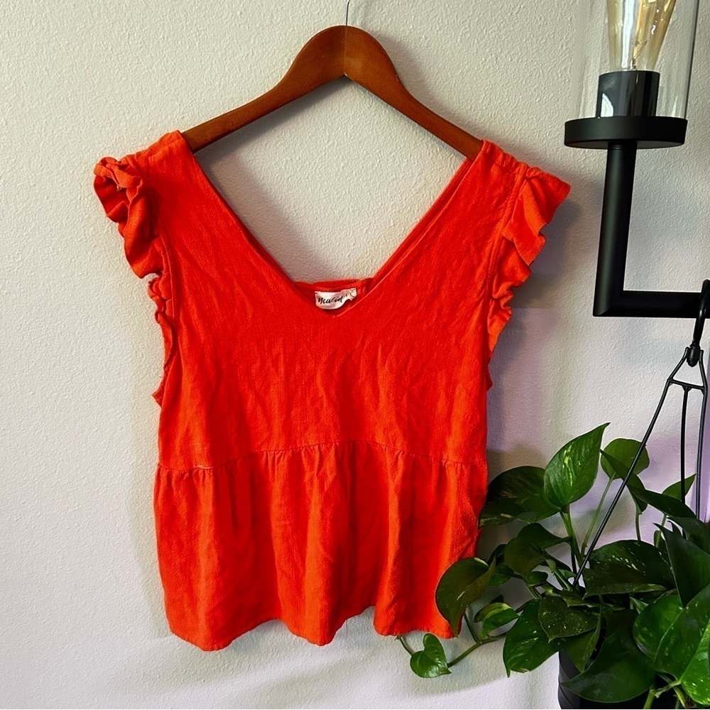 New In Red Cap Sleeve Tiered Laced Back V Neck Top